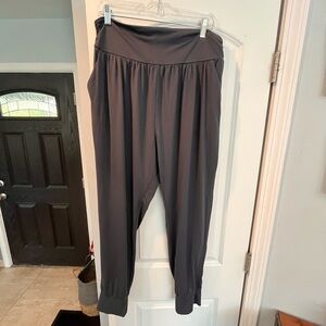 Women's Gray Pants